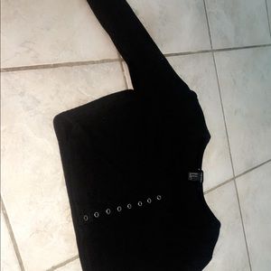 Cute long sleeve cropped top